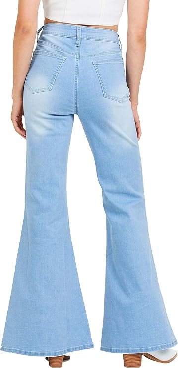 Altar’d State Janice High-Waisted Fit & Flare Jeans – Whitewash Blue