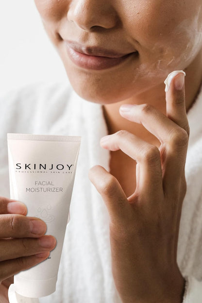 SKINJOY Face Moisturizer – Hydrating Daily Cream with Hyaluronic Acid, Collagen & Aloe (6.2oz)